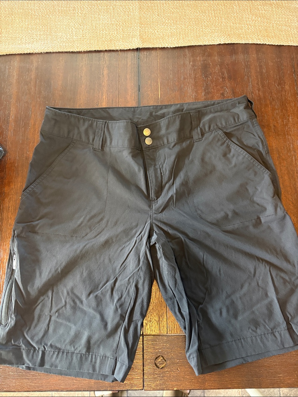 Women’s Black Columbia Stretch Outdoor Shorts